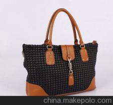 龍川縣麻布崗鎮(zhèn)菲尼詩(shī)服飾貿(mào)易部 專業(yè)箱包代理與銷售服務(wù)