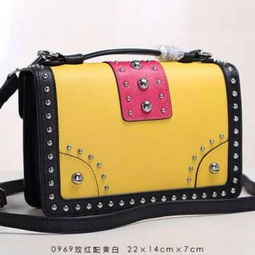 專業(yè)箱包廠家直銷 廣州萬(wàn)明皮具，開啟男女包袋網(wǎng)絡(luò)代理新商機(jī)